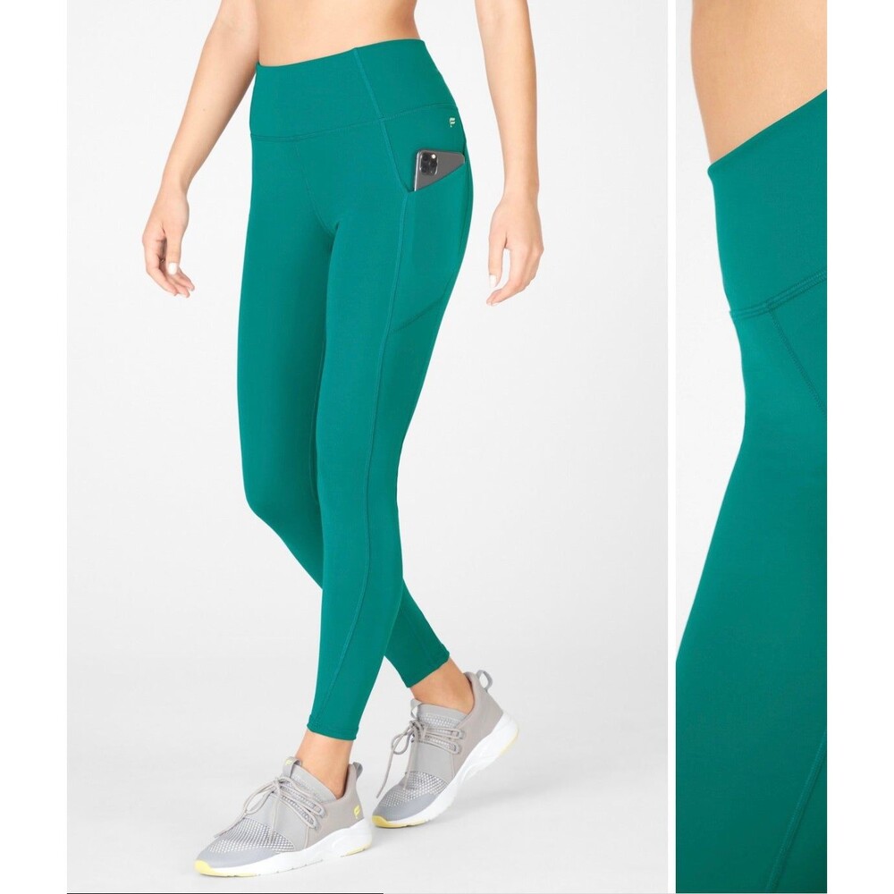 Fabletics Oasis High-Waisted Pocket 7/8 Leggings (Shallow)